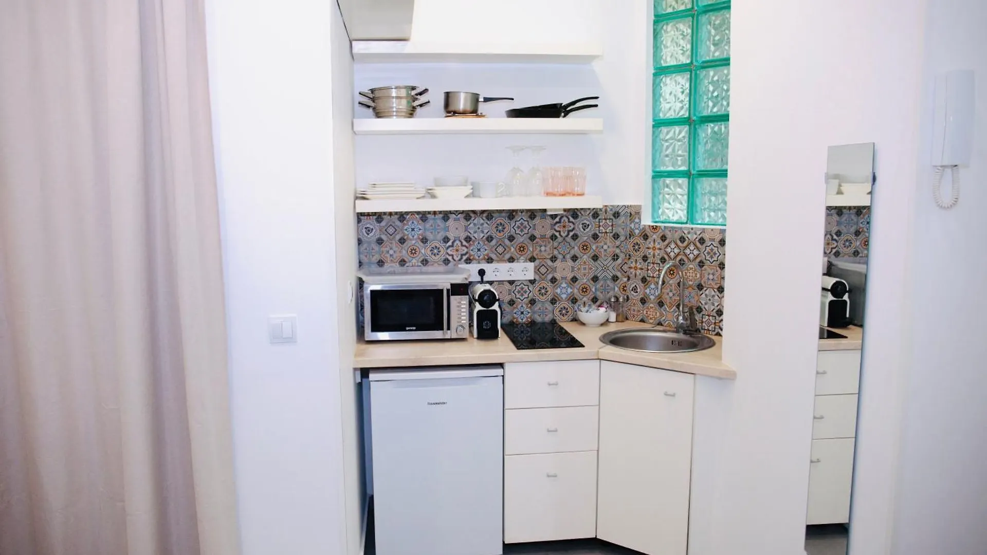 Barbaras Authentic Apartment Βουδαπέστη 0*,  Ουγγαρία